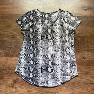 Snake print, shirt sleeve top